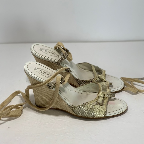 Tod’s beige tie up wedge sandals - Picture 3 of 8